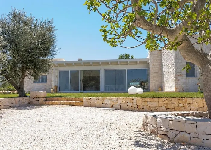 Tenuta Traghetto * Остуни