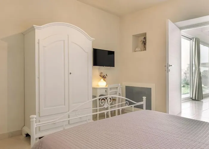 Tenuta Traghetto Остуни