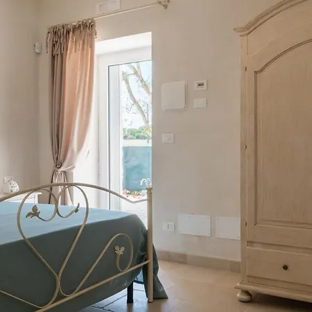 Tenuta Traghetto Ostuni