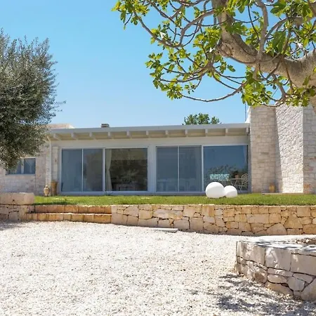Tenuta Traghetto * Ostuni
