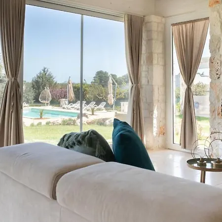 Tenuta Traghetto Ostuni